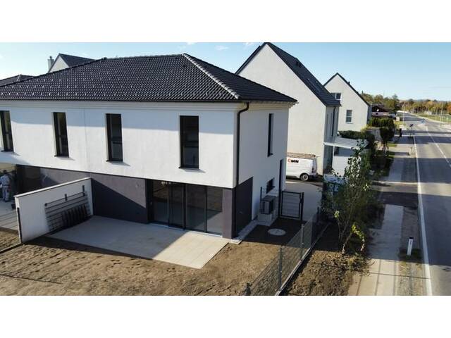 Immobilie in Unterwaltersdorf - Energieeffiziente Doppelhaushälfte inkl. Photovoltaikanlage und Luftwärmepumpe - Haus links - Bild 1