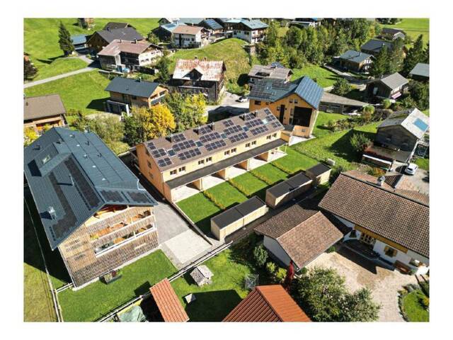 Immobilie in Au - Bregenzerwald - Au, Vollholz Reihenhaus mit Garten, Terrasse und Schuppen, kurzfristig beziehbar - Bild 3