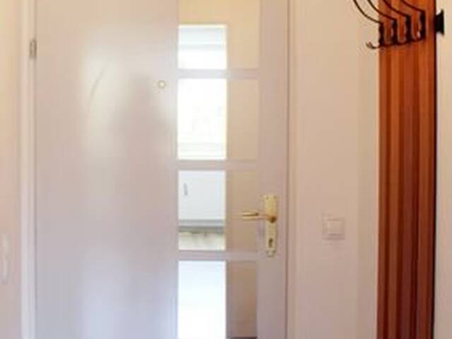 Immobilie in St. Johann in Tirol - St. Johann i.T.: Kapitalanlage: Kleine Eigentumswohnung mit Balkonen und Panoramablick zentrumsnah - Bild 3