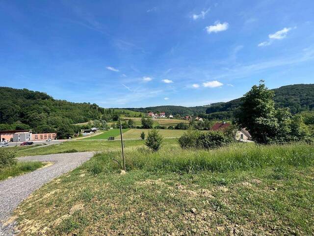 Immobilie in Bad Gleichenberg - Traumhaftes Einfamilienhaus mit sonniger Terrasse, Garten & Doppelcarport in Bairisch Kölldorf - Bild 2