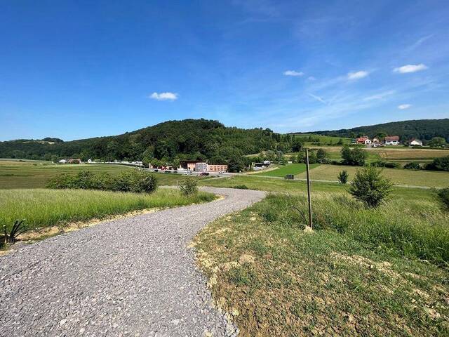Immobilie in Bad Gleichenberg - Traumhaftes Einfamilienhaus mit sonniger Terrasse, Garten & Doppelcarport in Bairisch Kölldorf - Bild 3