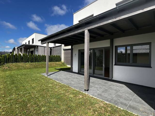 Immobilie in Wernberg - BEZUGSFERTIG! Sonnige Doppelhaushälfte in Wernberg - Bild 1