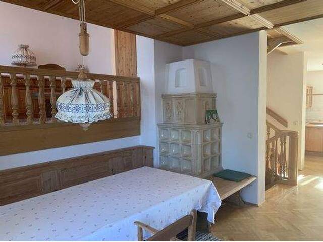 Immobilie in Seewalchen am Attersee - Ferienhaus in unmittelbarer Seenähe mit Badehaus-Nutzung - Bild 1