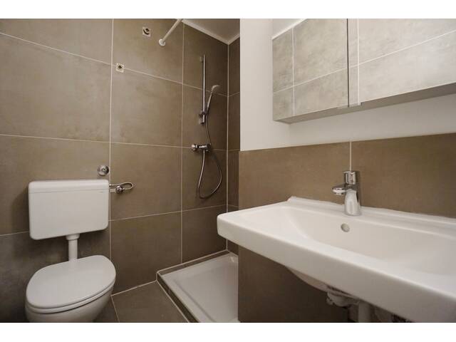 Immobilie in Schruns - Sanierte 1-Zimmerwohnung mit Balkon & Ferienwohnungswidmung - Bild 4