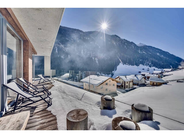 Immobilie in Kappl - Stylische Designer TOP-Chalet-Wohnung in Kappl bei Ischgl - Bild 0