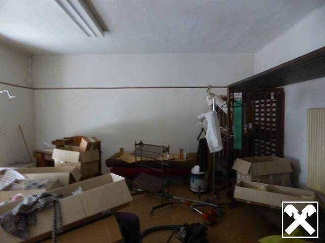 Immobilie in Ravelsbach - WOHNHAUS IN ZENTRUMSLAGE MIT VIEL GRUND - Bild 1