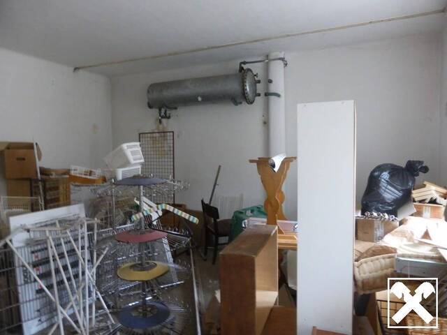 Immobilie in Ravelsbach - WOHNHAUS IN ZENTRUMSLAGE MIT VIEL GRUND - Bild 2