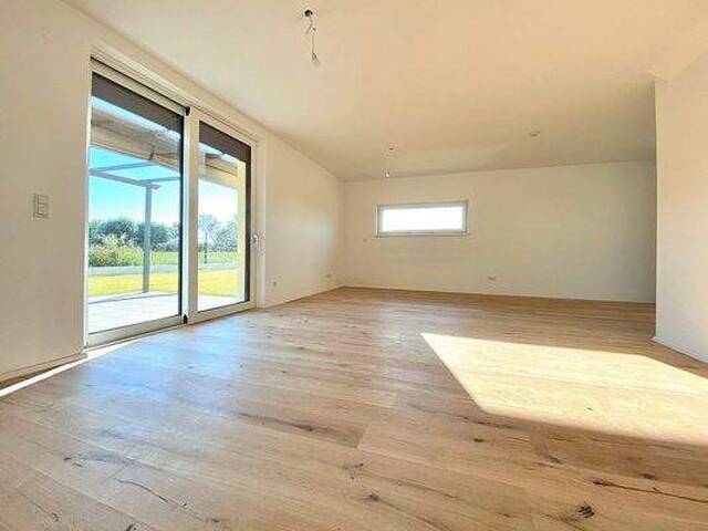 Immobilie in Neufeld an der Leitha - Ca. 7 Autominuten von Neufeld a. d. Leitha I Schlüsselfertiges Neubauprojekt I großzügige Freiflächen I grüne Ruhelage I TOP-Ausstattung - Bild 3