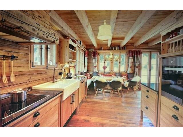 Immobilie in Ischgl - NÄHE SAMNAUN/Österreichische Seite: Neubauprojekt 2024/25: ALMHÜTTENCHALET AUF 1600m SEEHÖHE IN GIGNATISCHER AUSSICHTSLAGE - Bild 2