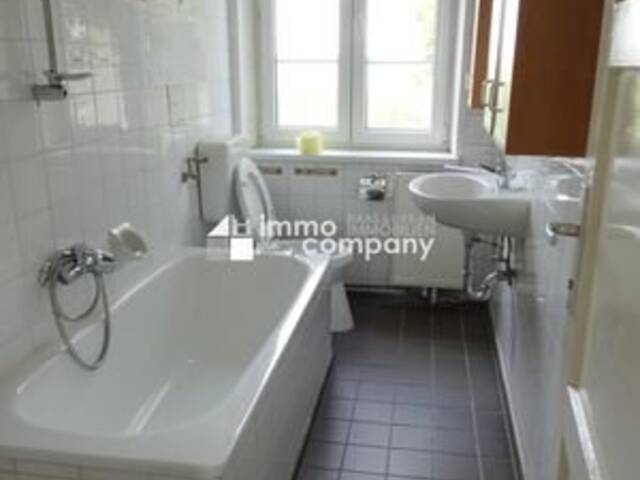 Immobilie in Stockerau - Anleger aufgepasst! Gut aufgeteilte 2 Zimmer Wohnung in Stockerau!!! - Bild 1