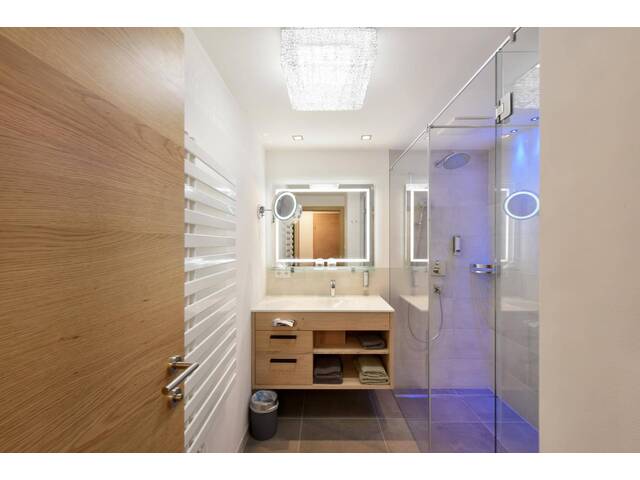 Immobilie in Kaprun - TOURISTISCHE WOHNUNG MIT 2 SCHLAFZIMMERN IM ZENTRUM VON KAPRUN - Bild 4