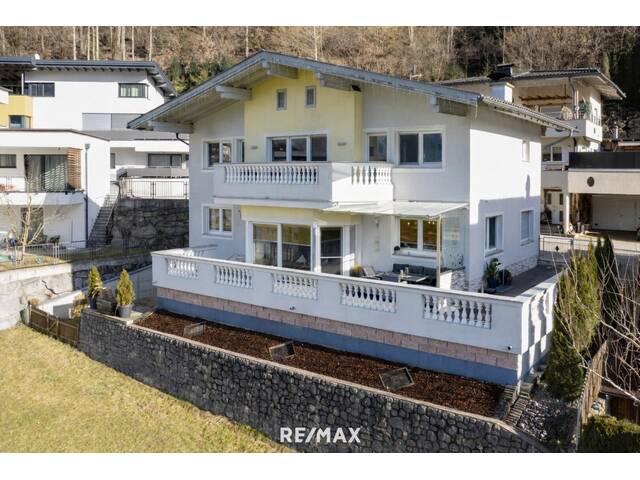 Immobilie in Hart im Zillertal - Premiumlage am Taleingang des Zillertals - Mehrgenerationenhaus in traumhafter Aussichtslage - Bild 1