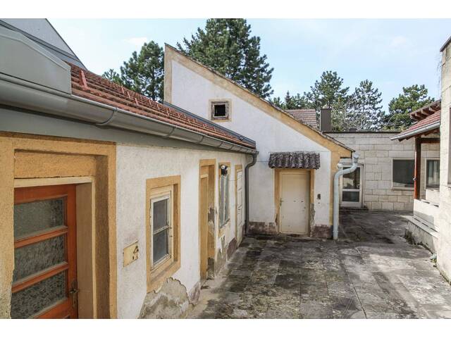 Immobilie in Mannersdorf am Leithagebirge - Sanierungsbedürftiges Wohnhaus im Zentrum von Mannersdorf - Bild 0