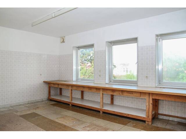 Immobilie in Mannersdorf am Leithagebirge - Sanierungsbedürftiges Wohnhaus im Zentrum von Mannersdorf - Bild 2