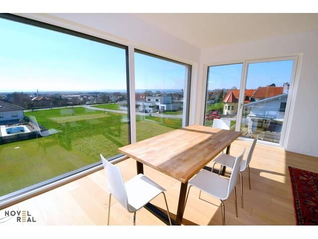Immobilie in Neusiedl am See - NEU ERRICHTETE, EXKLUSIVE VILLA MIT TRAUMHAFTEN SEEBLICK IN TOPLAGE - Bild 2