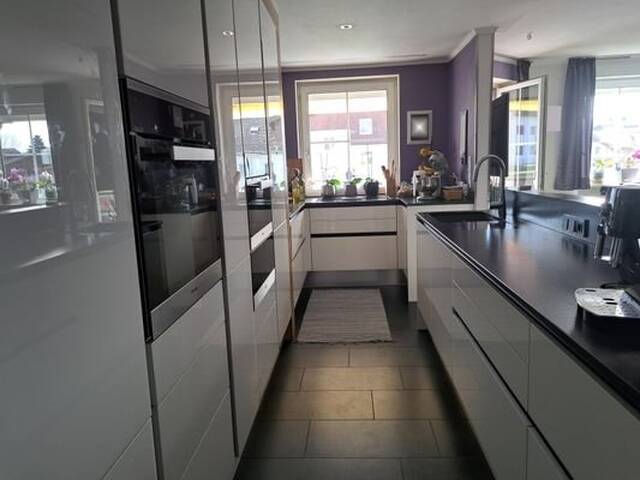 Immobilie in Henndorf am Wallersee - 3-Zimmer-Wohnung m. Loggia u. Weitblick - Bild 1