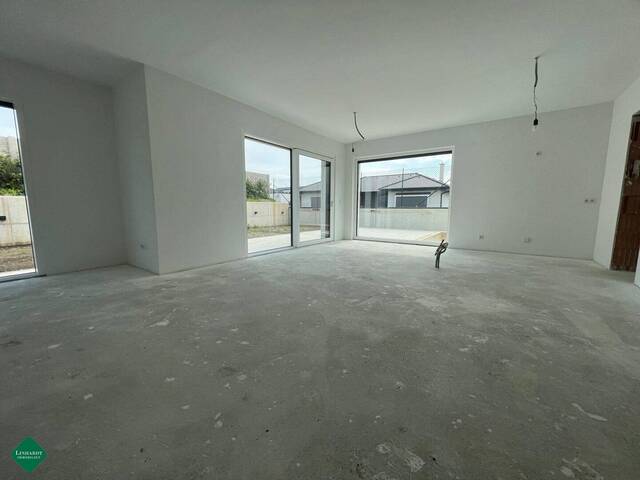 Immobilie in Groß-Schweinbarth - PROVISIONSFREI - Nur noch 1 Haus verfügbar - Neubau - Modernes Haus mit Pool - Belagsfertig - Bild 2