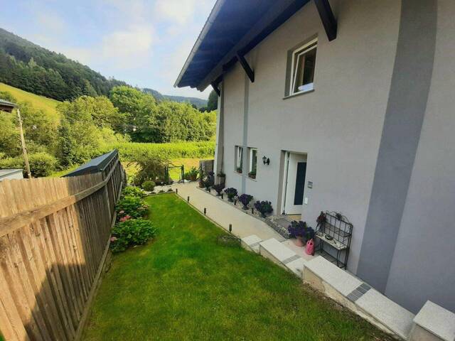 Immobilie in Altmünster - Wunderschöner Mehrfamilientraum mit Pool und Bergblick - Bild 2