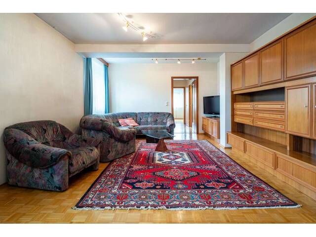 Immobilie in Lustenau - Wohn- und Geschäftshaus mit Parkplätzen - Bild 3