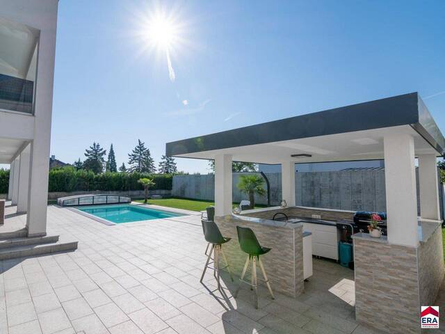 Immobilie in Zwentendorf an der Donau - Traumhaftes Einfamilienhaus in Buttendorf in der Nähe von Zwentendorf an der Donau - Luxuriöses Wohnen auf 228m² - Bild 1