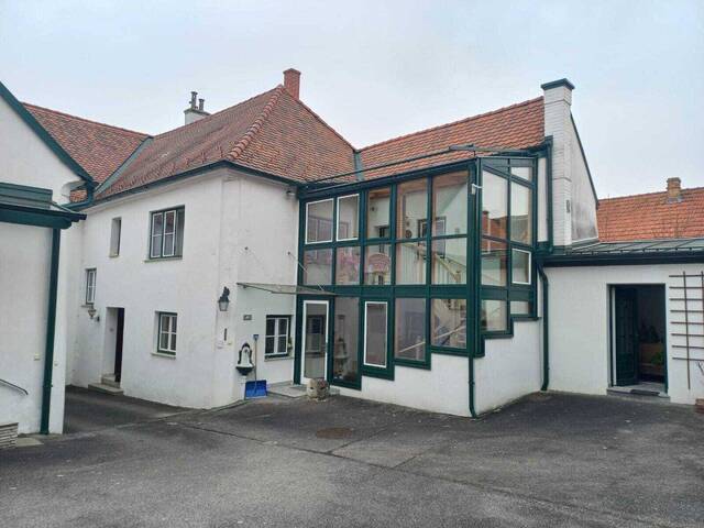 Immobilie in Pulkau - CHARMANTES SCHMUCKSTÜCK MIT TRAUMHAFTEM WINTERGARTEN! - Bild 0