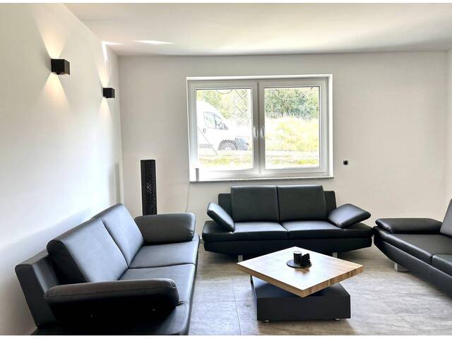 Immobilie in Ternitz - Platz für die ganze Familie - Moderne Doppelhaushälfte mit knapp 145m² Nutzfläche inkl. Küche samt Elektrogeräte. - Bild 3
