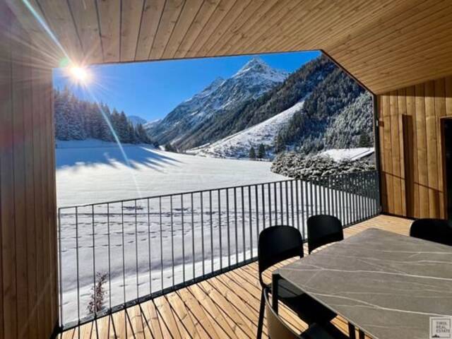 Immobilie in St. Leonhard im Pitztal - Exklusives Panorama-Chalet im Pitztal - Ihr Investment in alpinen Luxus - Bild 0