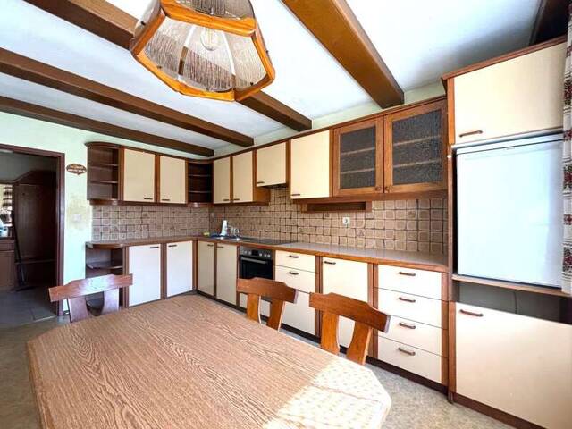 Immobilie in Bad Radkersburg - Renovierungsbedürftiges 120m² Einfamilienhaus mit Terrasse, Ferienappartement, zwei Garagen und Garten - Bild 2