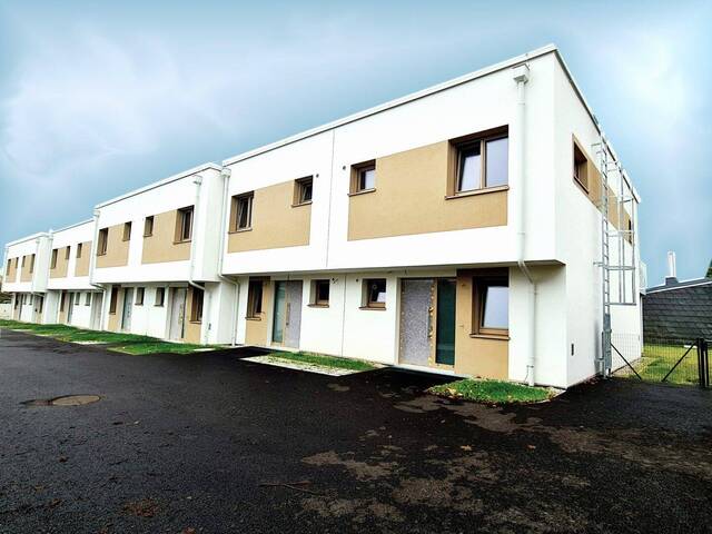 Immobilie in Sooß - Familientraum in Massivbauweise – Modernes Reihenhaus mit Garten - inkl. PV ANLAGE - Bild 1