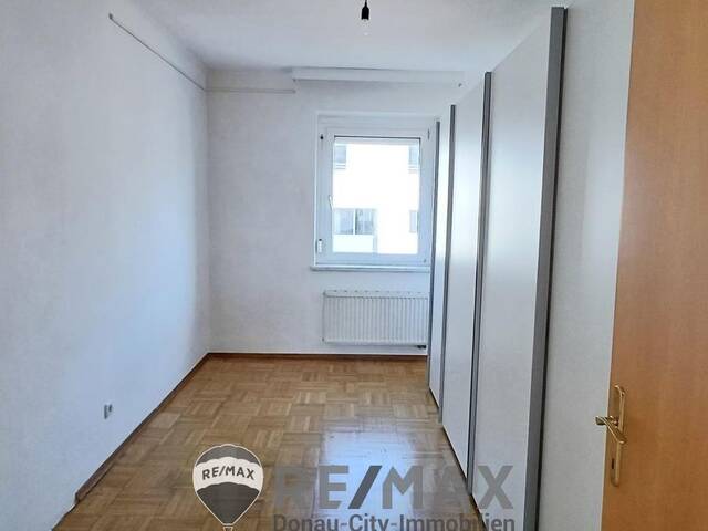 Immobilie in Wiener Neustadt - Großzügige 4 Zimmer-Wohnung - Bild 1