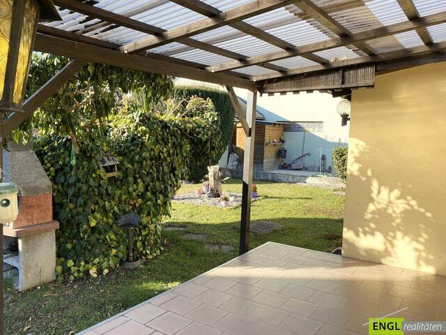 Immobilie in Steinbrunn - die Badesaison genießen Pachtgrund mit Bungalow mit großem Garten und Pool in der Feriensiedlung beim Badeteich Steinbrunn - Bild 2