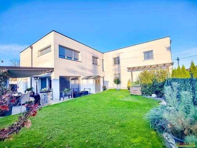 Immobilie in Feldkirchen bei Graz - Neuwertiges Wohnhaus mit 5 Einheiten. - Ideal Autobahn-Anbindung mit vielfältigem Potential. - Bild 0