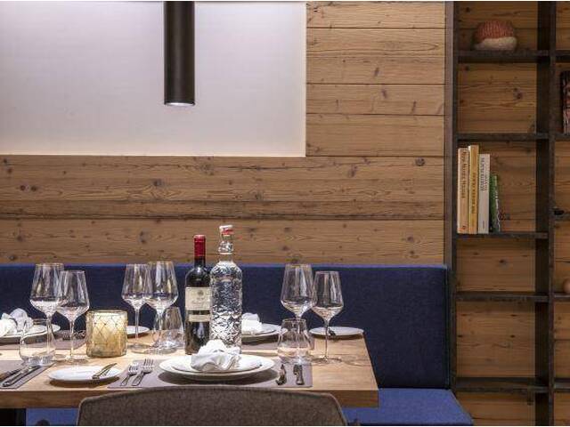 Immobilie in Lech - A luxurious 2 bedroom apartment for sale in the village of Lech, ideally located with ski-in access and within a short walk from the centre of the village and the ski lifts - Bild 3