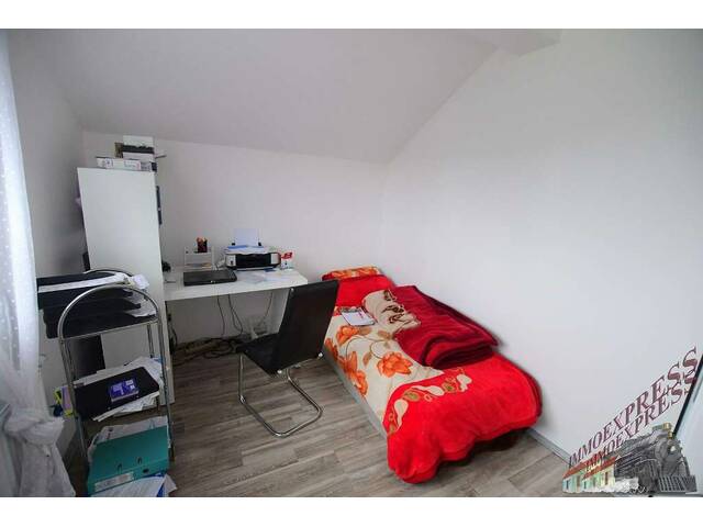 Immobilie in Gänserndorf - Großfamilienhit - 2 Einfamilienhäuser auf einem großen Grundstück - Bild 2