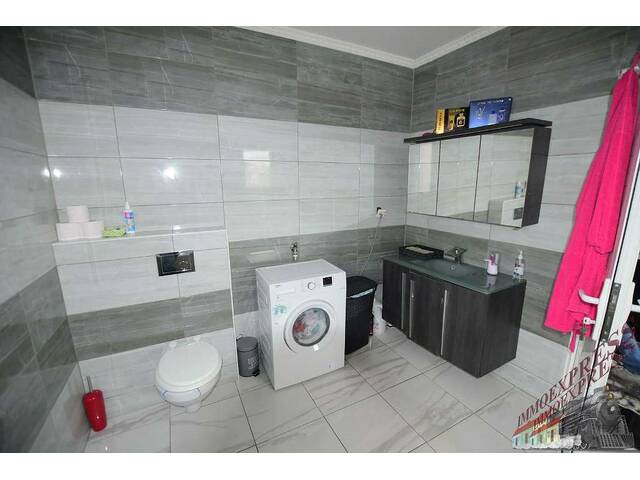 Immobilie in Gänserndorf - Großfamilienhit - 2 Einfamilienhäuser auf einem großen Grundstück - Bild 4