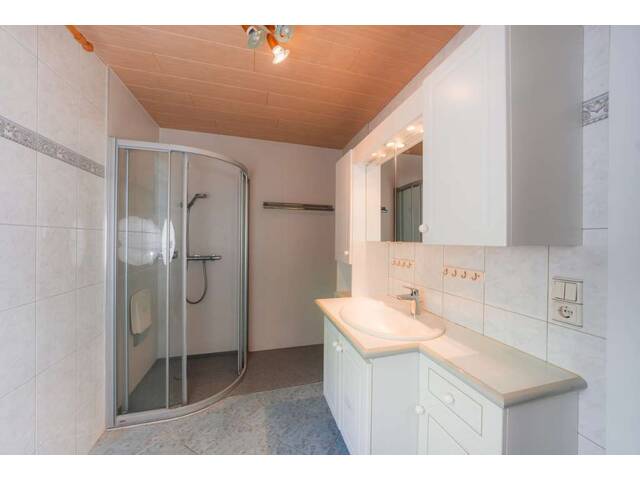 Immobilie in Bruck an der Großglocknerstraße - Einfamilienhaus mit Potenzial - Bild 3