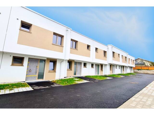 Immobilie in Sooß - Familientraum in Massivbauweise – Modernes Reihenhaus mit Garten - inkl. PV ANLAGE - Bild 3