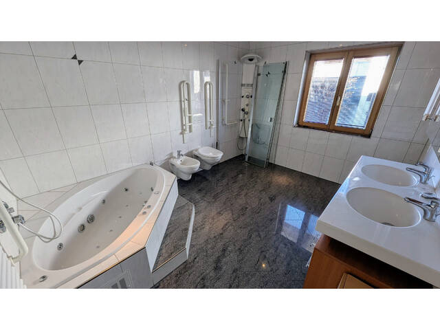 Immobilie in Göfis - Traumhaftes Einfamilienhaus in Göfis mit Blick in die Berge - Perfekt für Familien - Bild 3