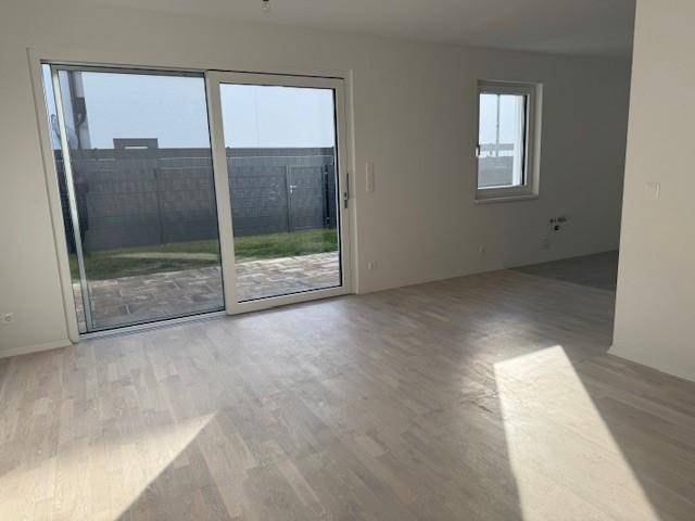 Immobilie in Neunkirchen - ERSTBEZUG im Reihenhaus! Vollkeller - Eigengarten - 2 Parkplätze - Bild 2