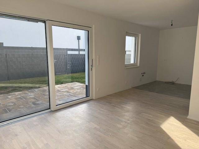 Immobilie in Neunkirchen - ERSTBEZUG im Reihenhaus! Vollkeller - Eigengarten - 2 Parkplätze - Bild 3