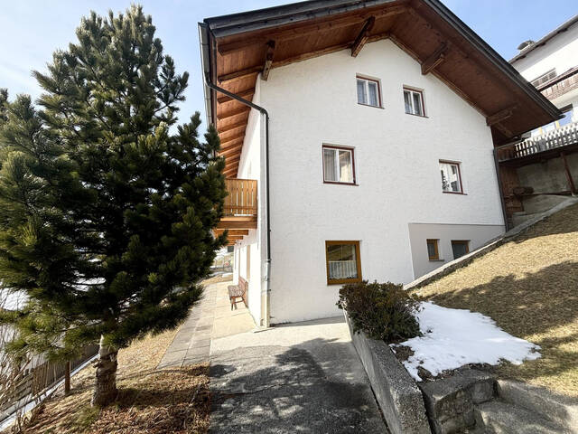 Immobilie in Trins - Haus mit Traumaussicht in Trins – viel Platz & großes Potenzial für Ihr Traumzuhause! - Bild 4