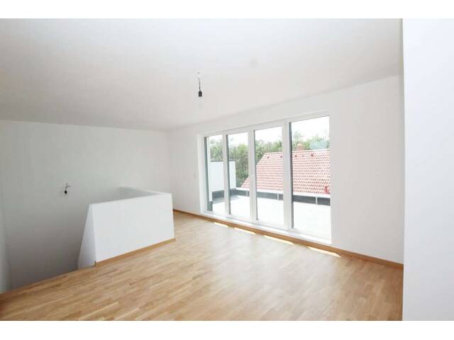 Immobilie in Strasshof an der Nordbahn - ANLEGERHAUS: Moderne vermietete Traumimmobilie in Strasshof - 5 Zimmer, Garten, Terrassen und mehr für nur 379.000,00 EUR! - Bild 2