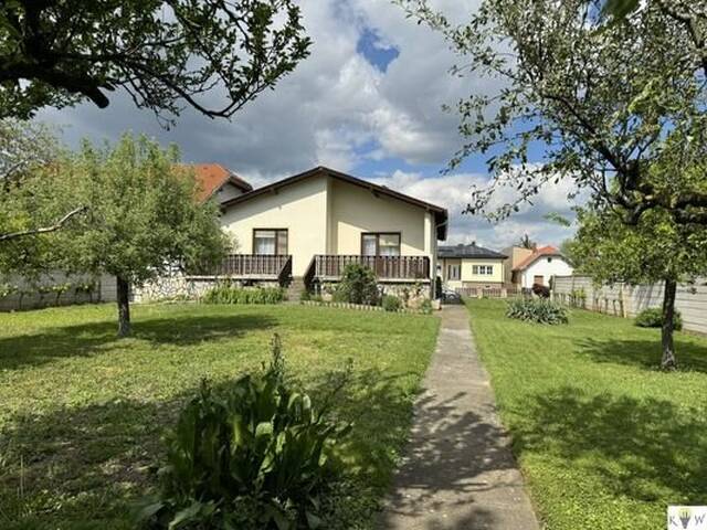 Immobilie in Gols - REDUZIERT! Ideales Wohnhaus mit großem sonnigen Grund für Sie und Ihre Familie! - Bild 1