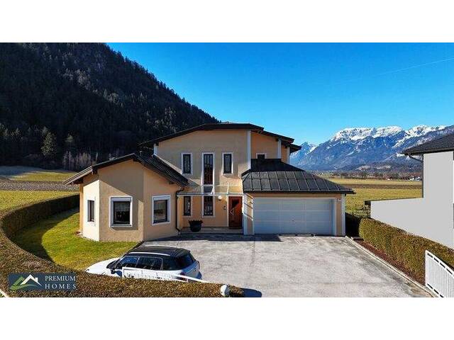 Immobilie in Kundl - KUNDL - Luxuriöses Landhaus für Ihre Familie - 5 Zimmer, Balkon, Terrasse, Wintergarten und sehr viel Grünfläche - Bild 2