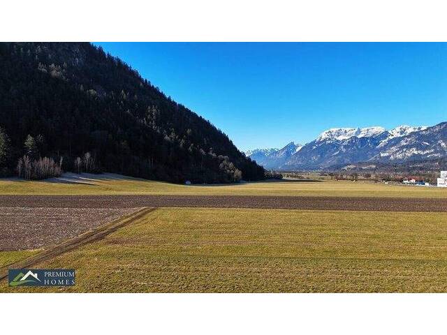 Immobilie in Kundl - KUNDL - Luxuriöses Landhaus für Ihre Familie - 5 Zimmer, Balkon, Terrasse, Wintergarten und sehr viel Grünfläche - Bild 3