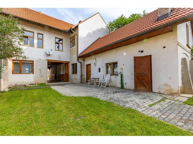 Immobilie in Ravelsbach - GEPFLEGTES STADTHAUS IDEAL FÜR JUNG UND ALT- Wohnen, Mehrgenerationenprojekt, kleine Geschäftsnische oder Büro im Erdgeschoss - Bild 0