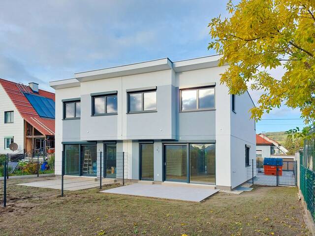 Immobilie in Langenzersdorf - Wohnen beim Wein. 4-Zimmer Wohntraum mit Wärmepumpe auf 127 m² - Bild 0