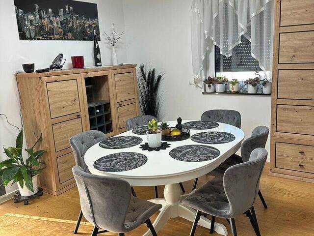 Immobilie in Kirchheim im Innkreis - Modernes Wohnen Neuwertiges Traumhaus in Kirchheim im Innkreis - Bild 2