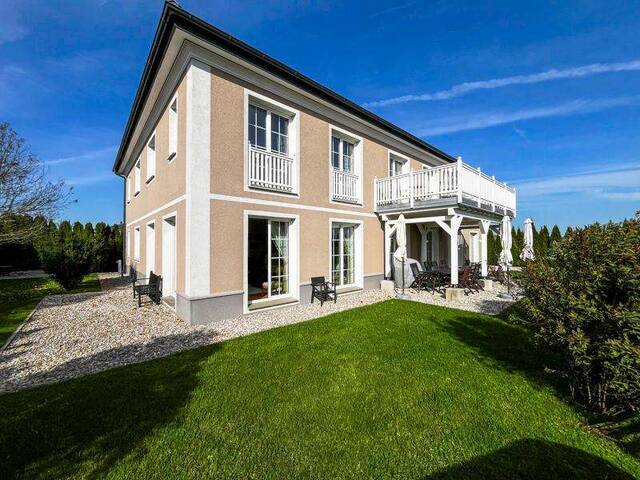 Immobilie in Straßwalchen - Herrschaftliche Landhaus-Villa für Menschen mit Raumanspruch - Bild 2