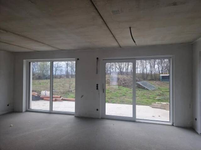 Immobilie in Frauendorf an der Au - WOHNEN AN DEN DONAUAUEN UND AM WAGRAM: MODERN, MASSIV & HOCHWERTIG WOHNEN IN DER WEINREGION WAGRAM MIT BESTER INFRASTRUKTUR UND VERKEHRSANBINDUNG - Bild 4